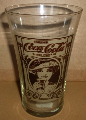 3586-3 € 7,50 coca cola glas vaas model.jpeg
